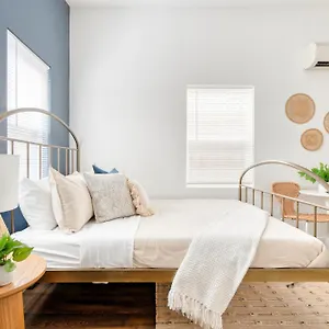 Collection - Vibes Getaway Near Burnside & Laurelhurst! , Portland United States